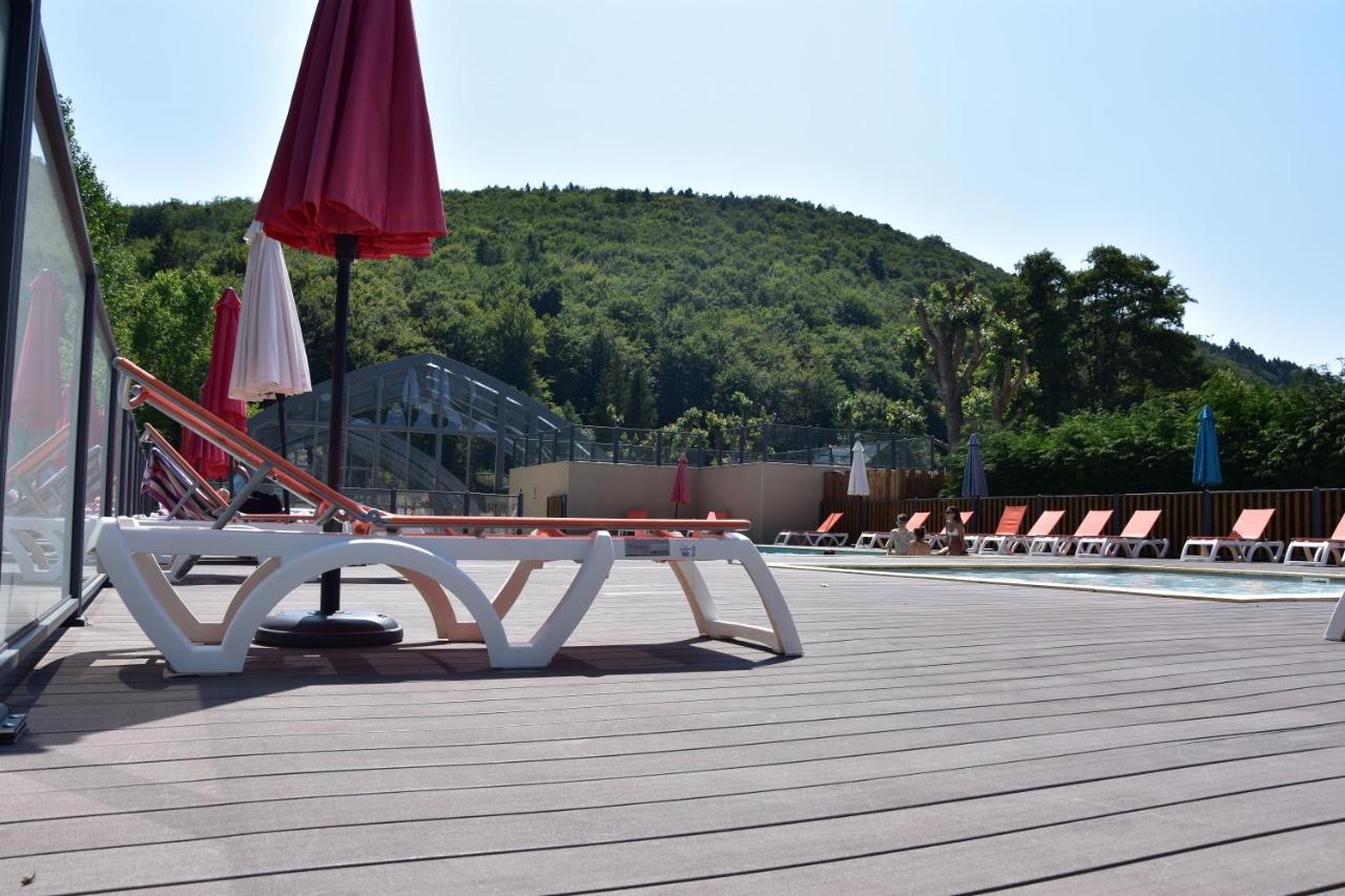 Hotel Domaine Du Lac Chambon Murol Exteriör bild
